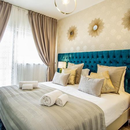 Gaze Out At The City In A Retro-Chic Getaway Lisboa Exteriér fotografie