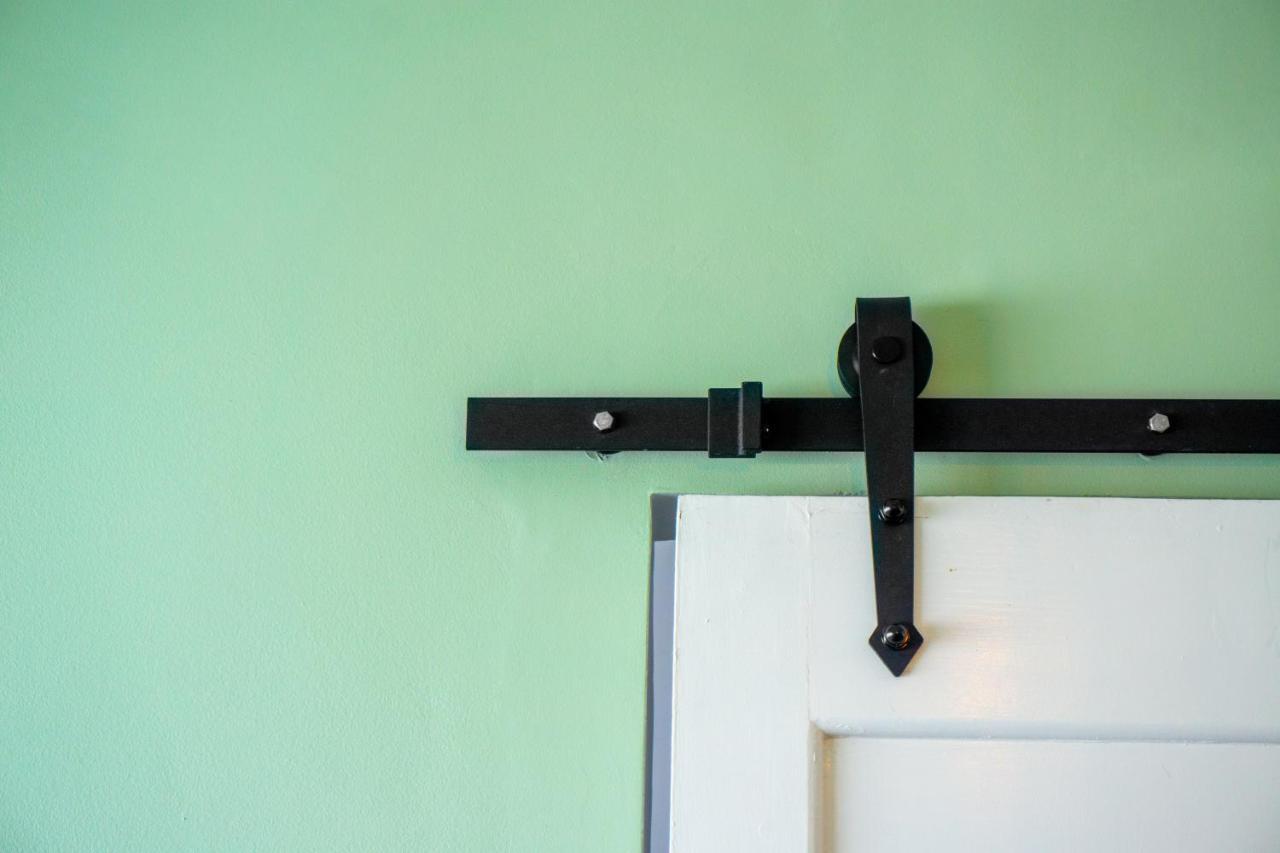 Gaze Out At The City In A Retro-Chic Getaway Lisboa Exteriér fotografie